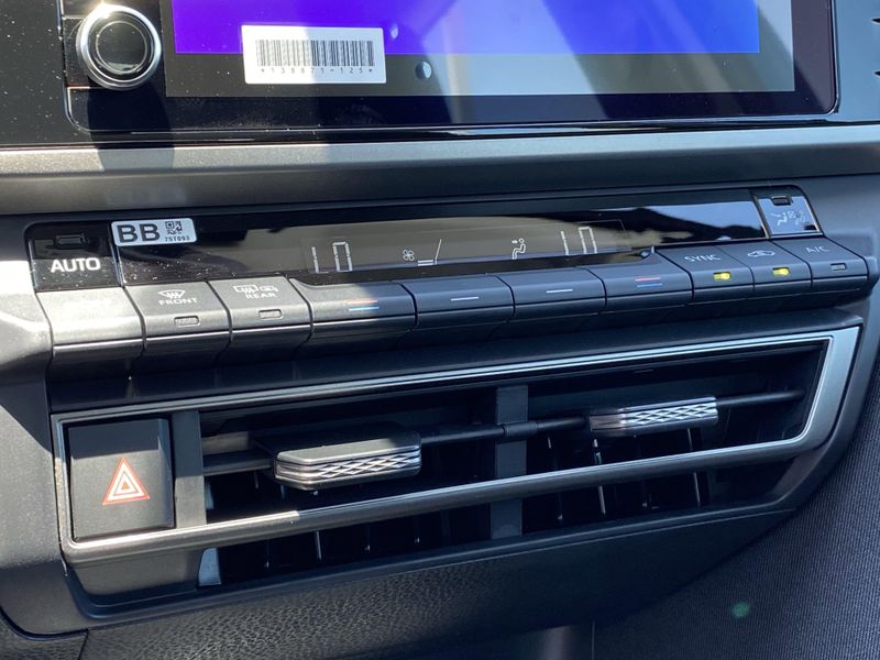 New 2025 Toyota Camry Image 17