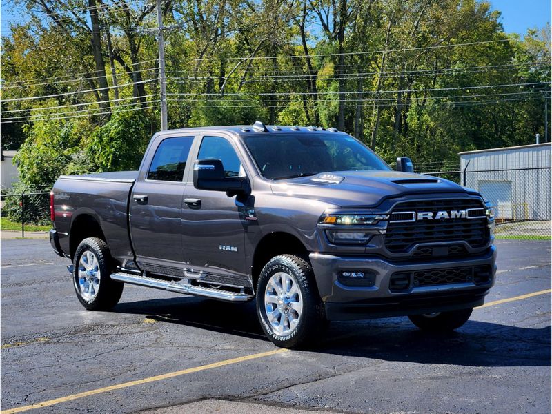 New 2027 RAM 2500 Big Horn Crew Cab 4x4 6'4' Box