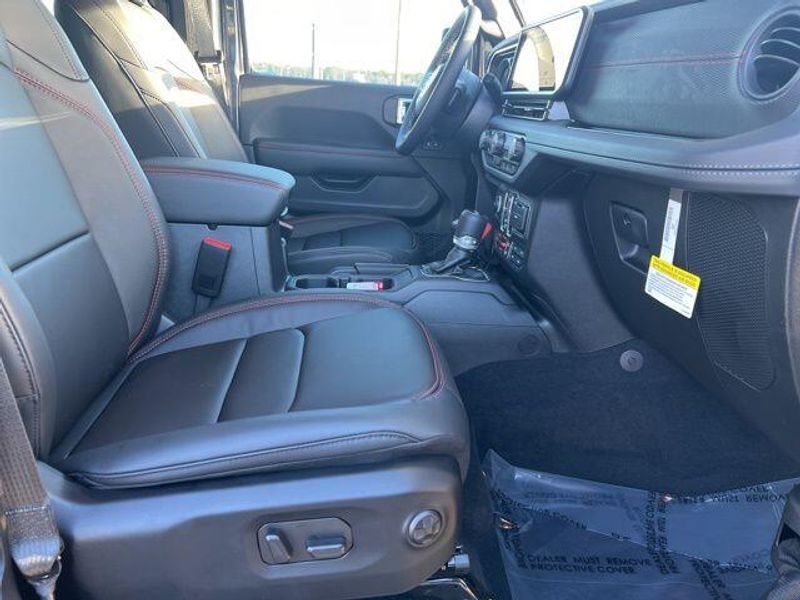 2025 Jeep Wrangler 4-door Rubicon