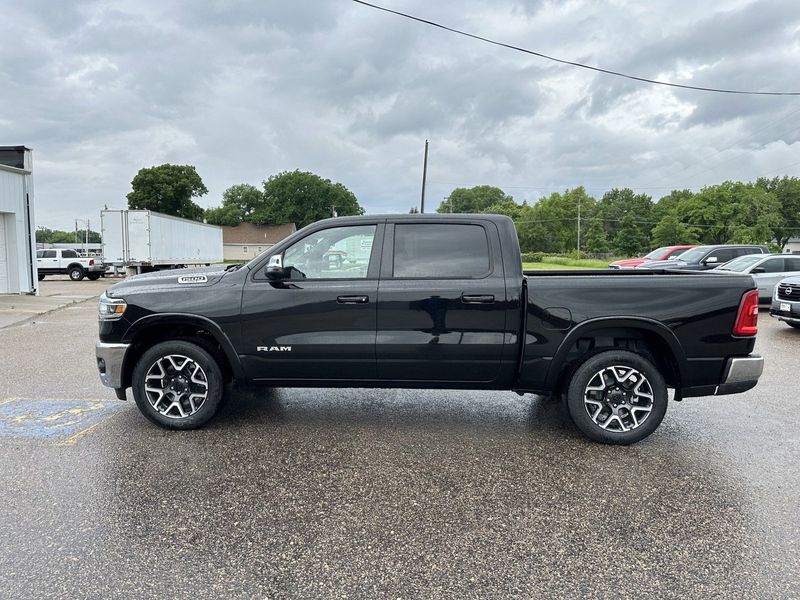 2025 RAM 1500 Laramie Crew Cab 4x4 5