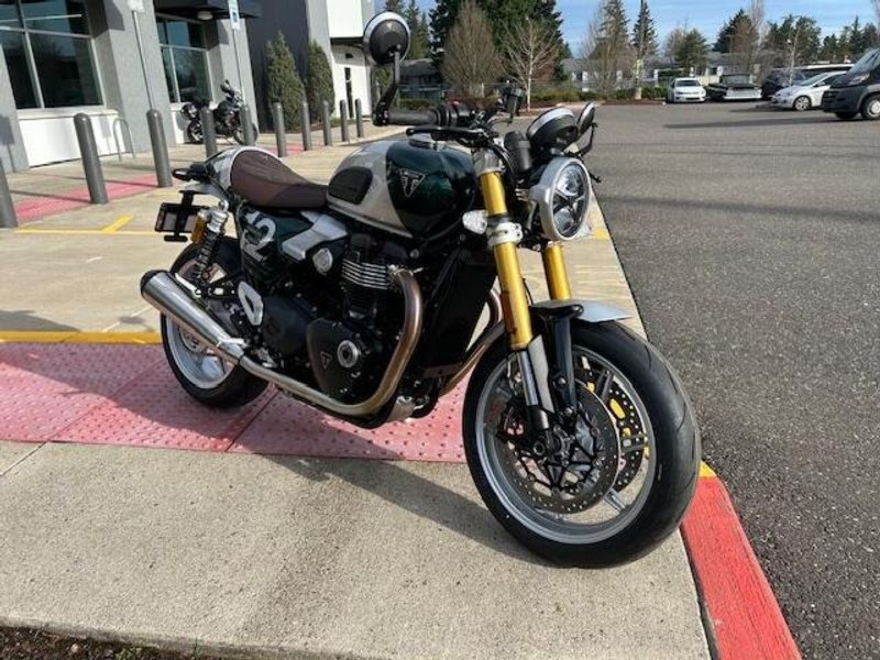 New 2027 Triumph SPEED TWIN 1200 CAFE RACER 