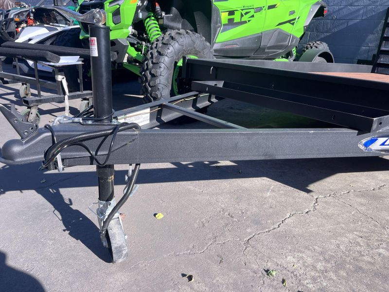 New 2025 Zieman F-712 WOOD DECK Image 16