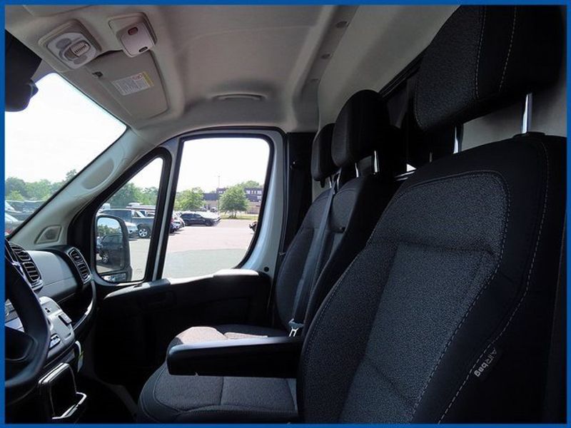 2024 RAM ProMaster High RoofImage 12