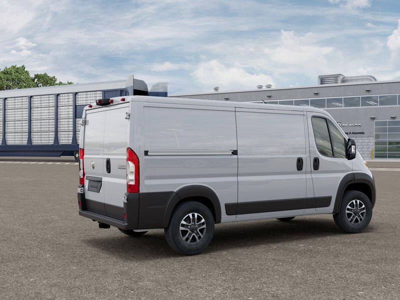 New 2026 RAM Promaster 2500 Slt Cargo Van Low Roof 136