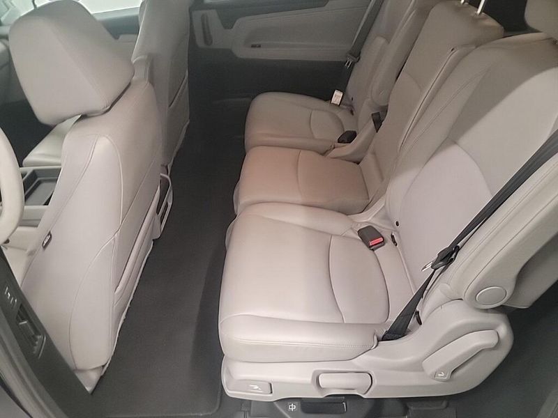 2018 Honda Odyssey EX-L photo 10