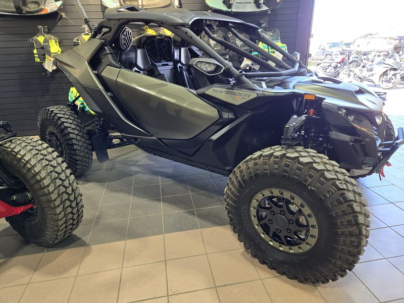 NEW 2026 CAN-AM MAVERICK R X RC WITH SMARTSHOX 999T DCT Image 1