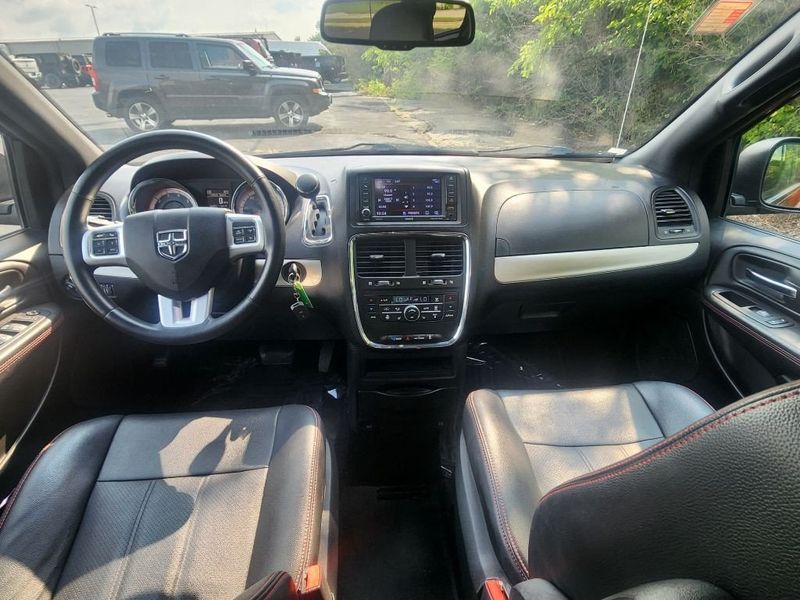 2018 Dodge Grand Caravan GTImage 27