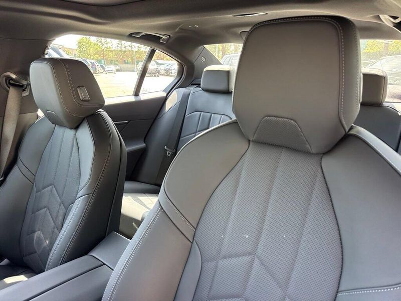New 2027 BMW 5 Series 530iImage 18