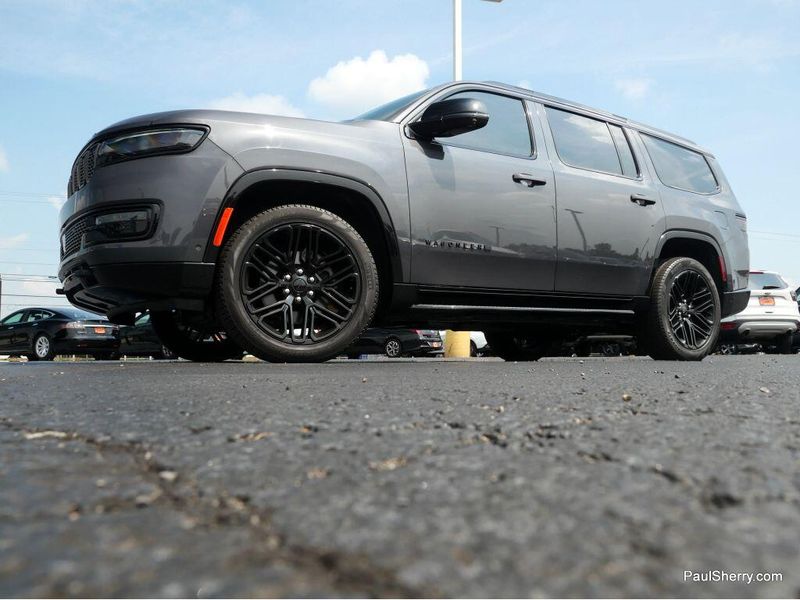 2024 Jeep Wagoneer Series II CarbideImage 14