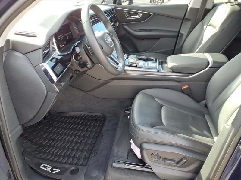 Used 2022 Audi Q7 55 Premium PlusImage 15