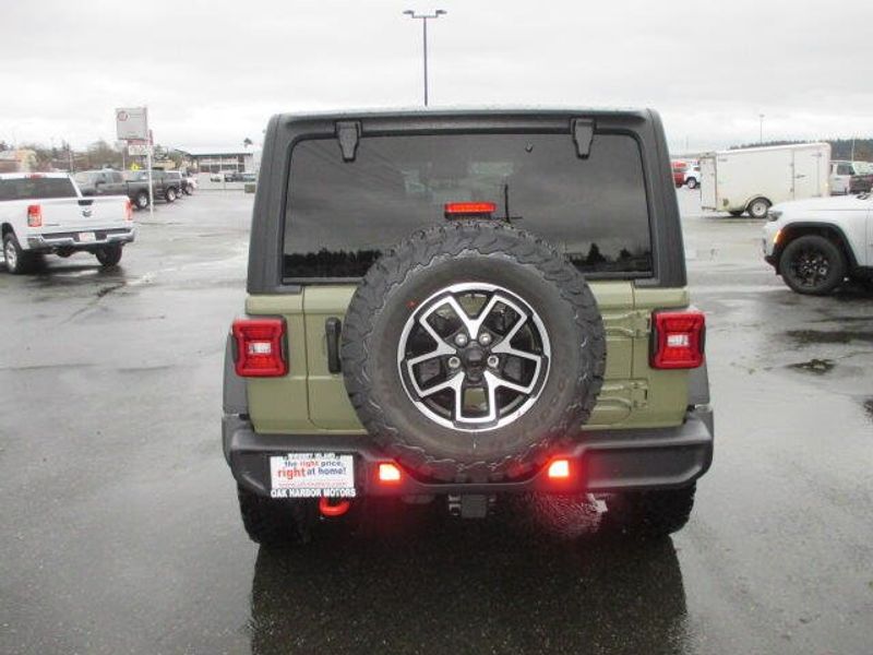 New 2026 Jeep Wrangler 4-door RubiconImage 8