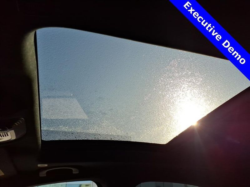 New 2025 Alfa Romeo Stelvio AwdImage 16