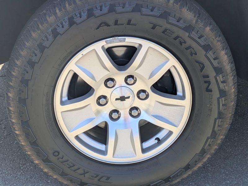 2018 Chevrolet Silverado 1500 LT photo 9