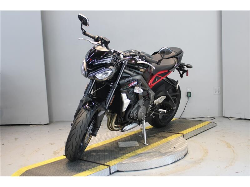 Used 2022 Triumph STREET TRIPLE R Image 8
