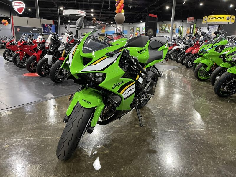 New 2025 Kawasaki NINJA ZX-6R KRT EDITION ABS Image 6