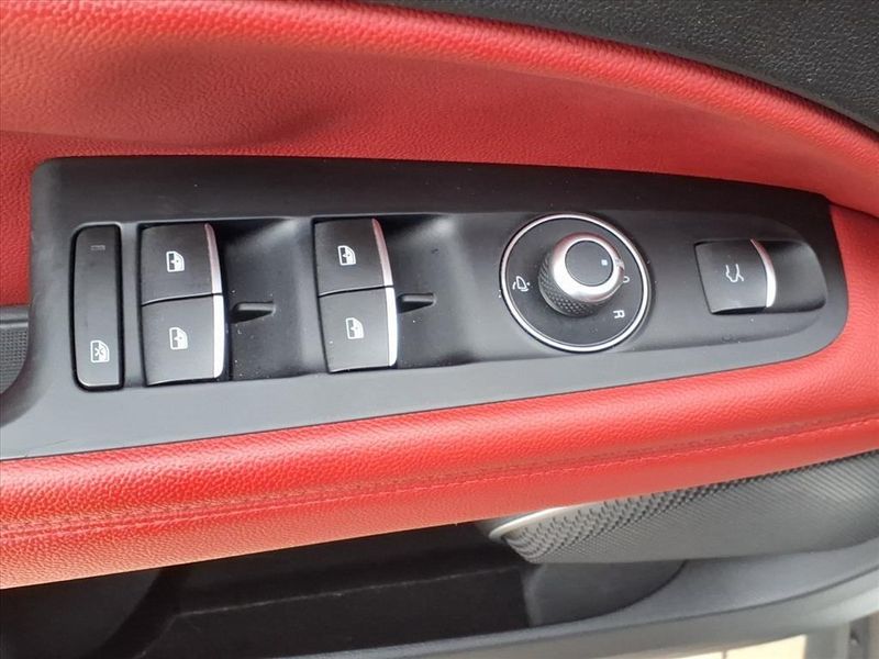 Used 2019 Alfa Romeo Stelvio Ti SportImage 16