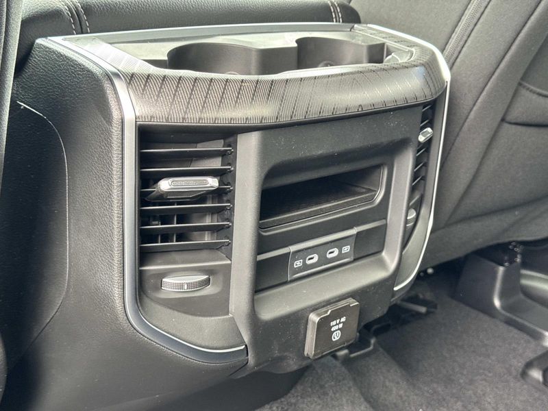 New 2026 RAM 1500 Big Horn Crew Cab 4x2 5'7' Box
