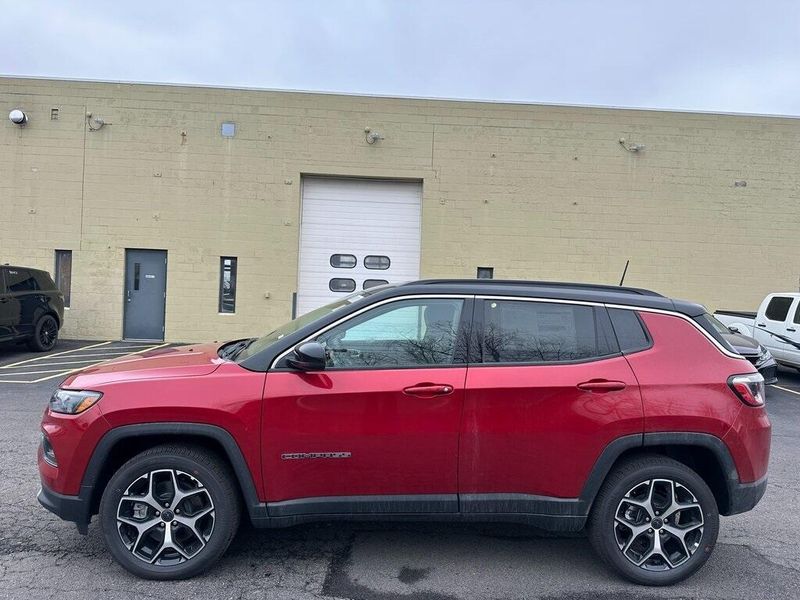 2025 Jeep Compass Limited 4x4Image 4
