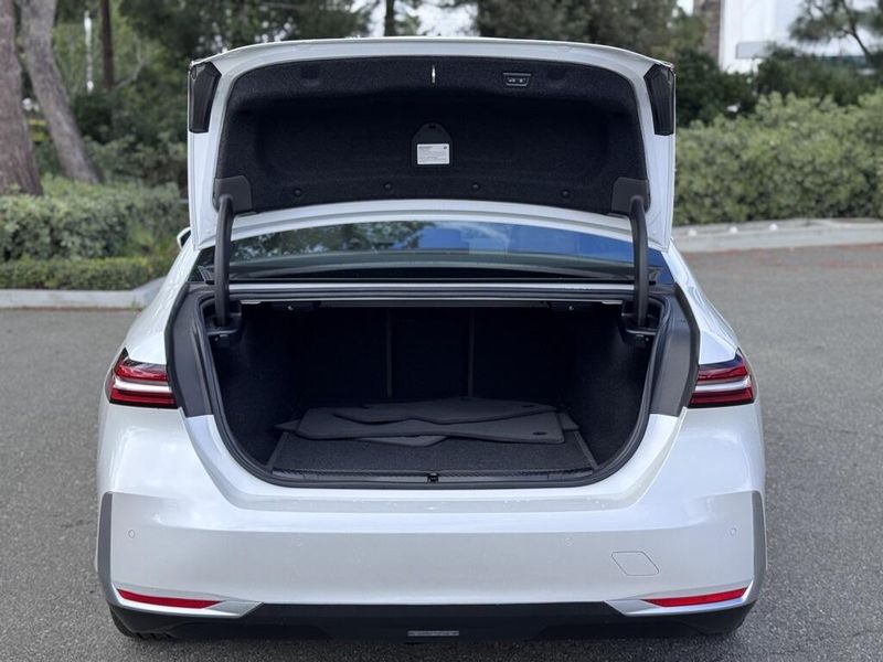 2024 BMW 5 Series 530iImage 14