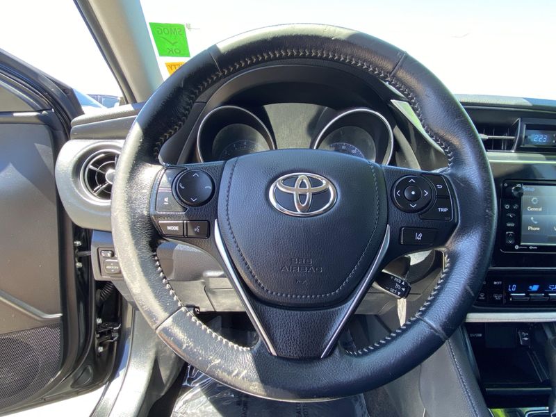 Used 2018 Toyota Corolla iM BaseImage 25
