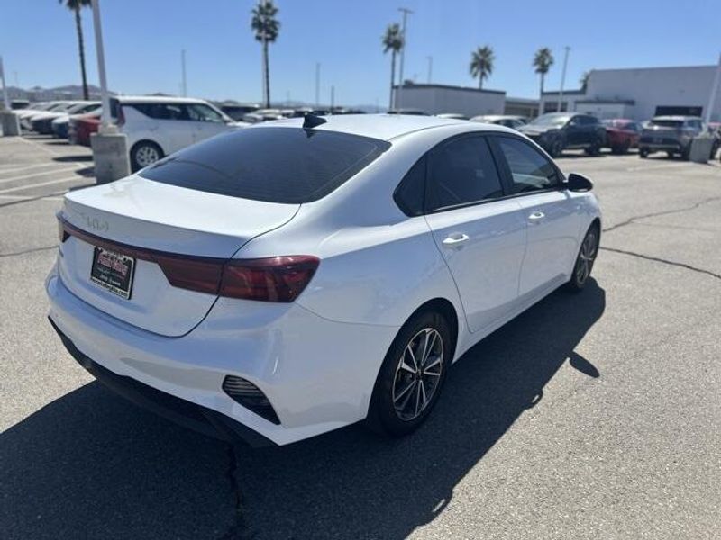 Used 2023 Kia Forte LXSImage 5