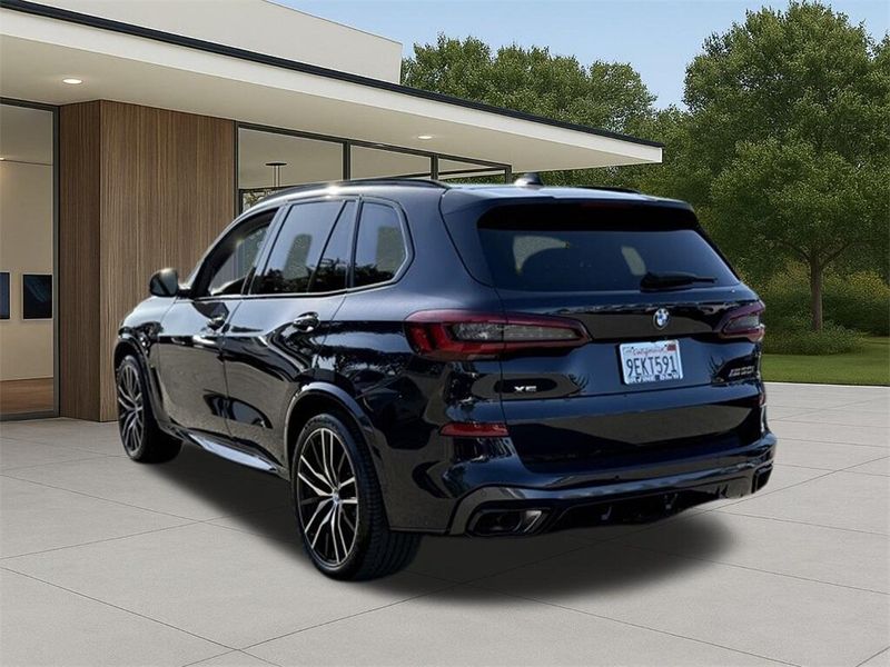 Used 2023 BMW X5 M50iImage 9