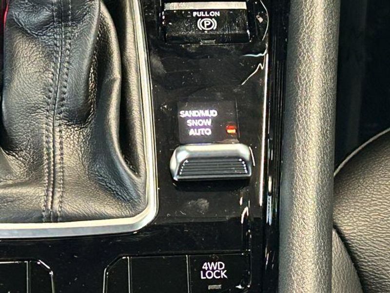 New 2026 Jeep Compass Latitude Altitude 4x4Image 16