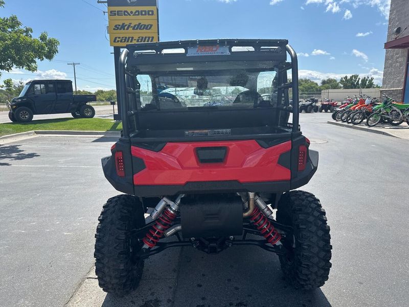 2025 Polaris GENERAL XP 1000 ULTIMATE 