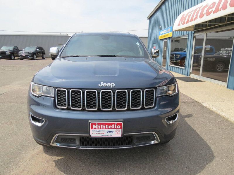 Used 2020 Jeep Grand Cherokee Limited 4x4 4dr SUVImage 3