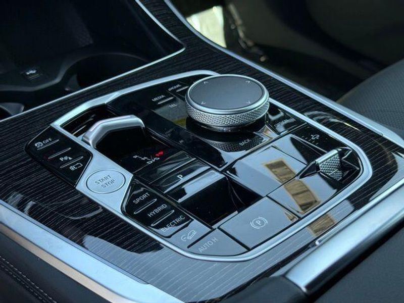 New 2026 BMW X5 xDrive50eImage 24