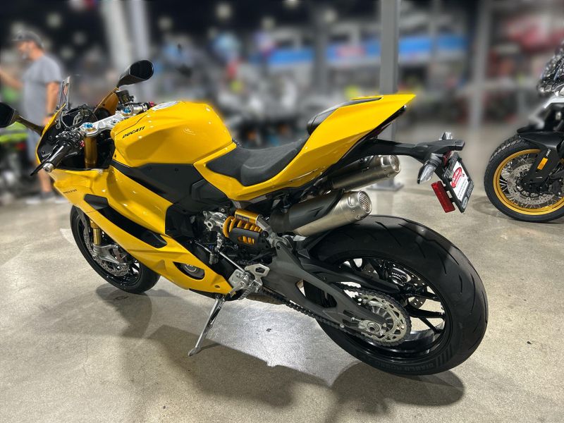 New 2026 Ducati PANIGALE V2 S Image 16