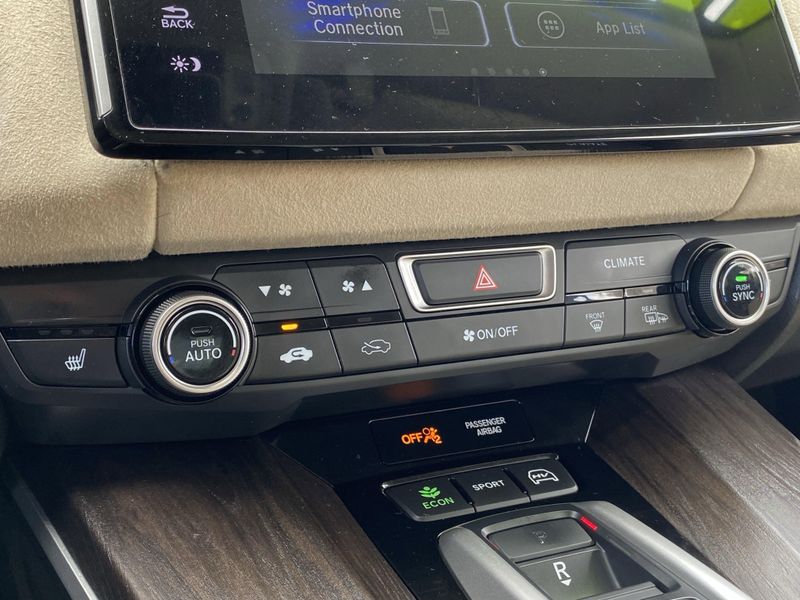 Used 2018 Honda Clarity Plug-In Hybrid TouringImage 22