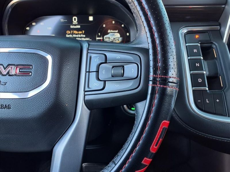 Used 2022 GMC Yukon SLEImage 20