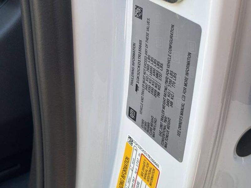 Used 2026 GMC Yukon AT4Image 8