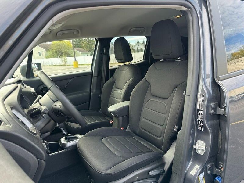 2022 Jeep Renegade LatitudeImage 17