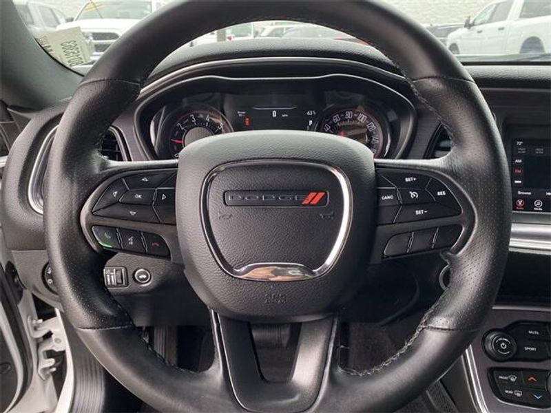 2018 Dodge Challenger SXTImage 22
