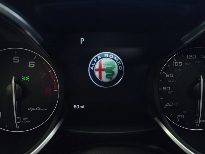 2023 Alfa Romeo Stelvio V6 Quadrifoglio AWD w/SunroofImage 24