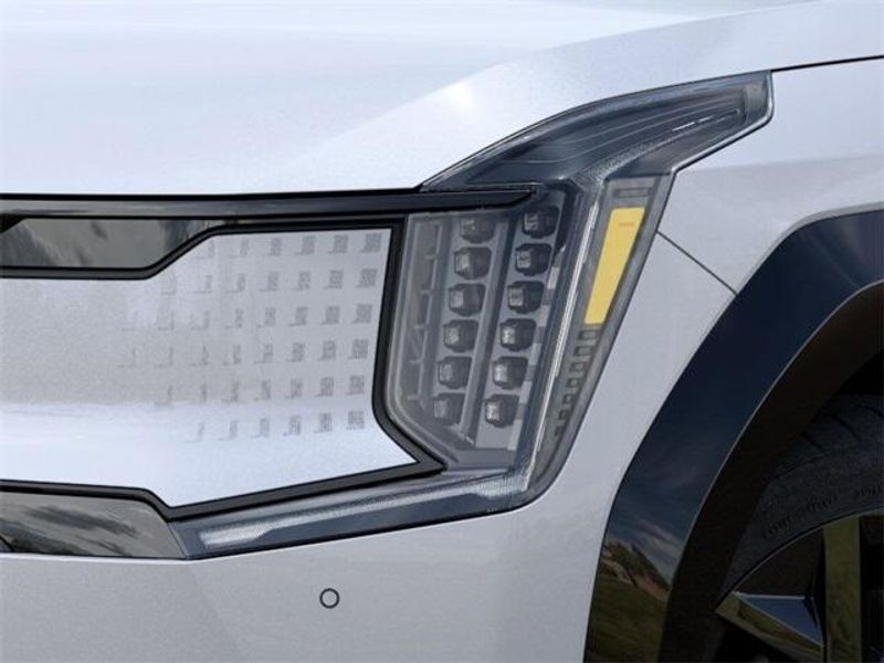 New 2026 Kia EV9 LandImage 10