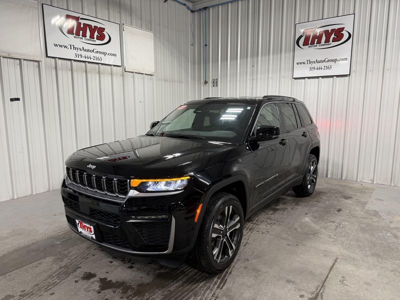 New 2027 Jeep Grand Cherokee Limited 4x4Image 16