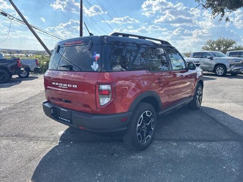 2024 Ford Bronco Sport Outer Banks photo 3