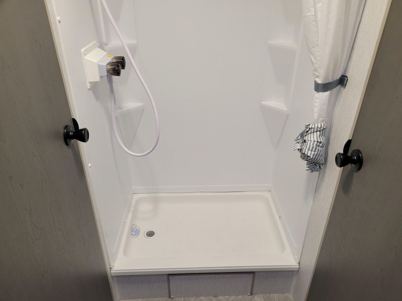 Used 2023 FOREST RIVER EVO 176 QB Image 13