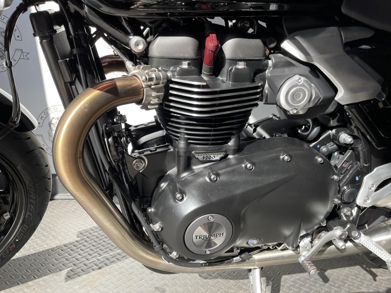 2025 Triumph SPEED TWIN 1200