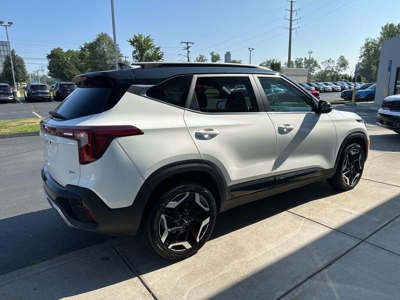 Used 2024 Kia Seltos SXImage 5