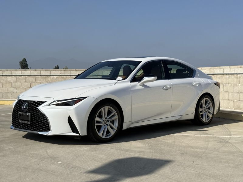 Used 2024 Lexus IS 300Image 8