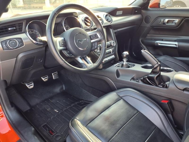 Used 2015 Ford Mustang GT PremiumImage 4