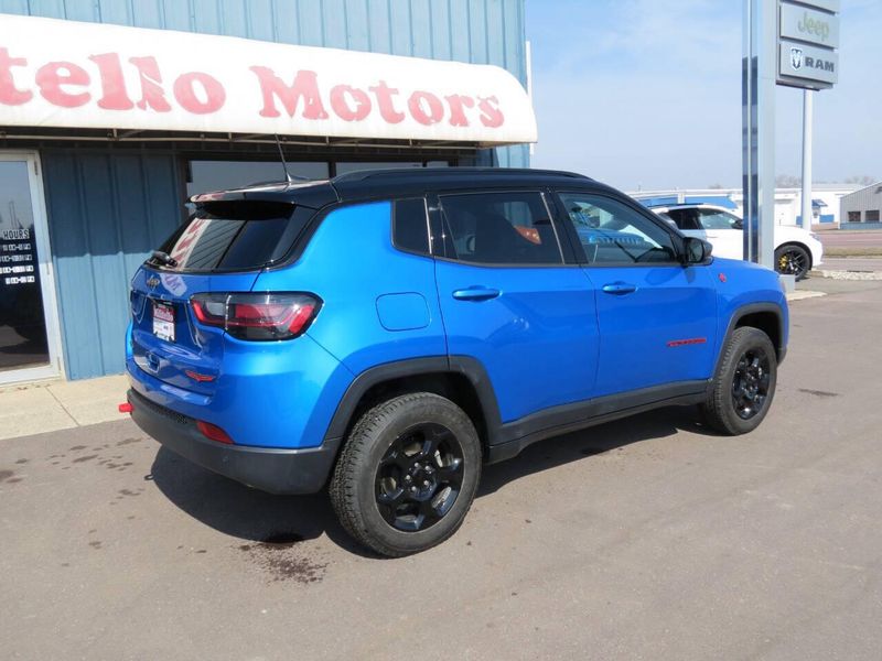 2023 Jeep Compass Trailhawk 4x4 4dr SUVImage 2