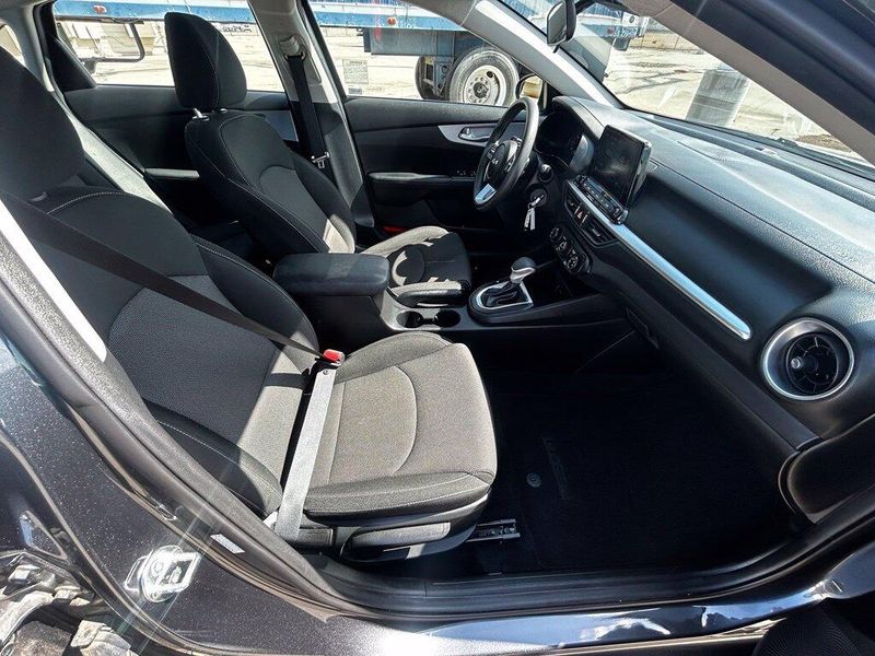 Used 2024 Kia Forte LXSImage 9