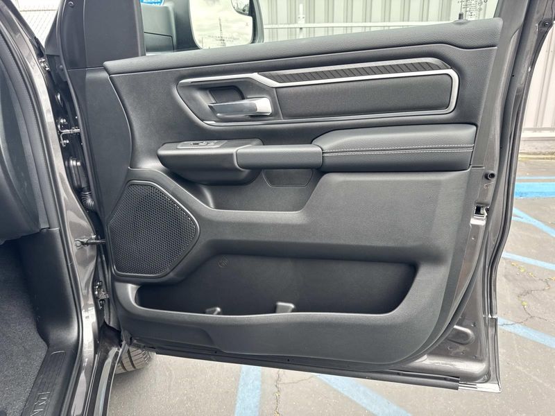 New 2026 RAM 1500 Big Horn Crew Cab 4x2 5'7' Box