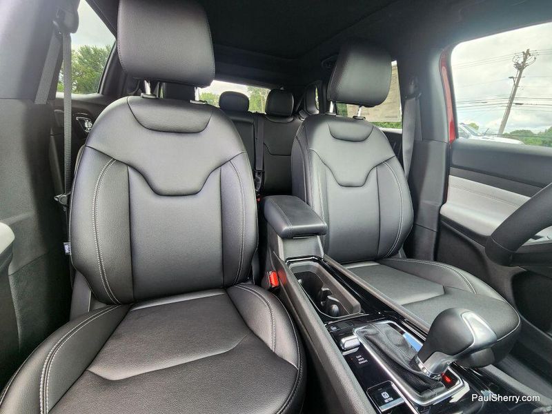 New 2025 Jeep Compass Limited 4x4Image 3