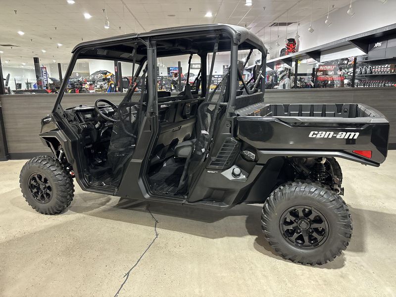 New 2026 Can-Am DEFENDER MAX XT HD11 WITH 10.25 IN. INFOTAINMENT Image 12
